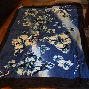 Vintage Hawaiian Islands Floral Blue and Black Beach Towel
